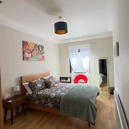 Prime En-suite In The Heart Of Gæstehus Dublin