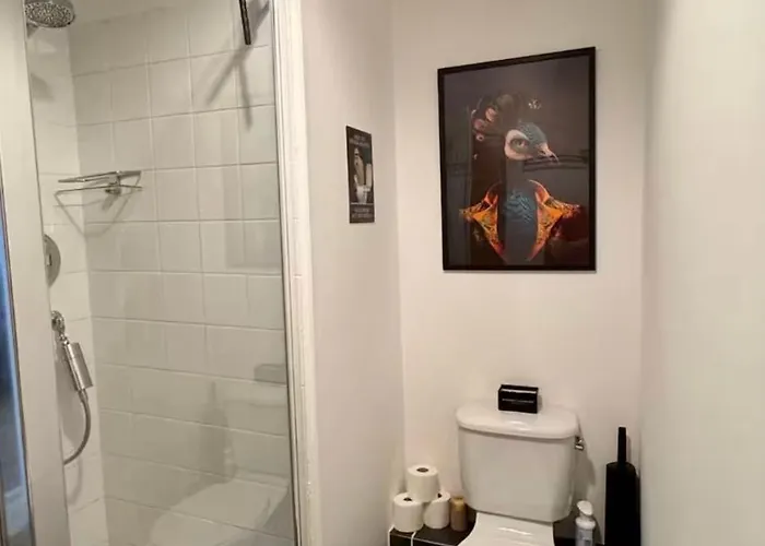 Prime En-suite In The Heart Of 招待所 *